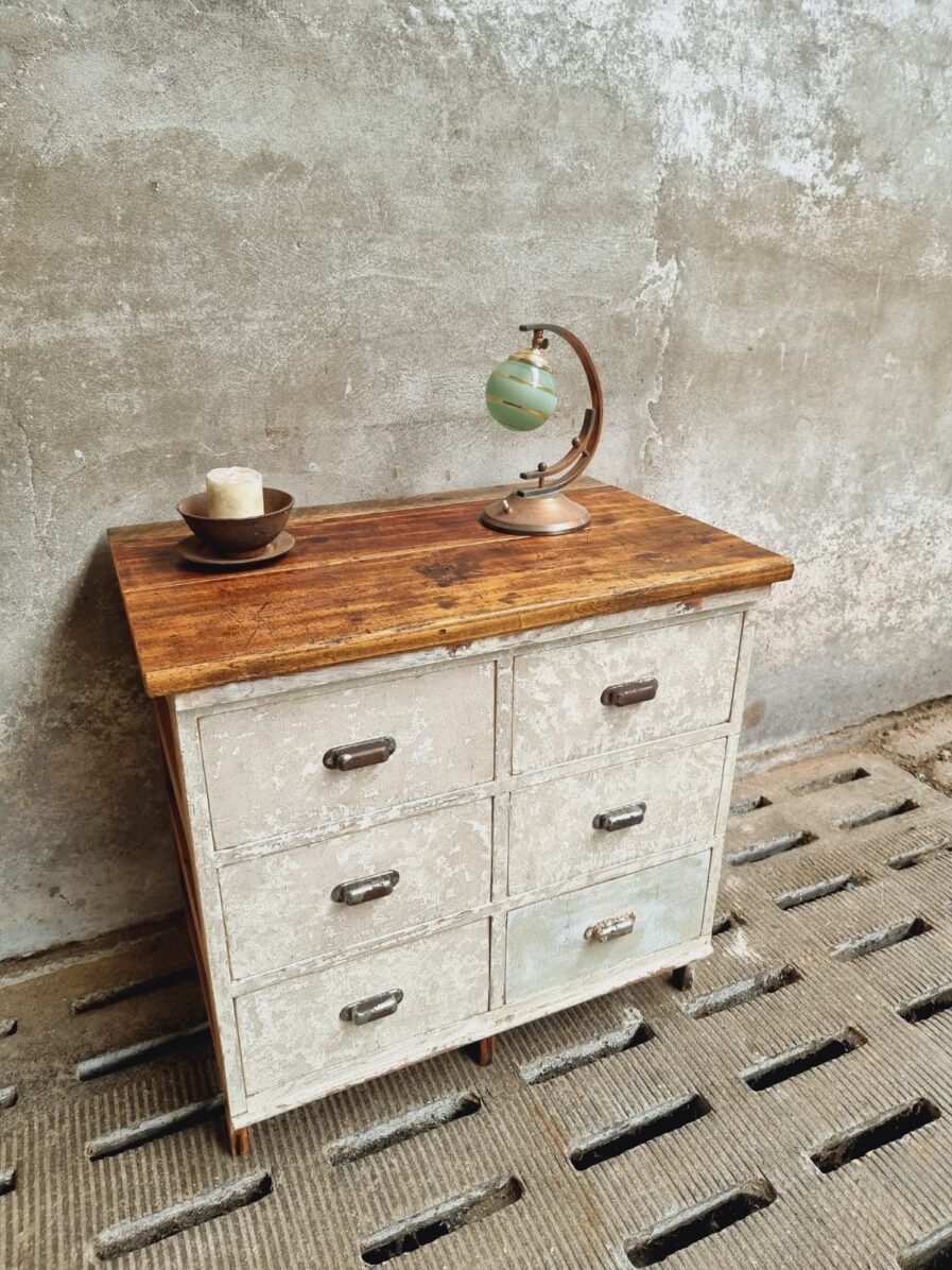 Old chest of drawers sideboard 78 x 80 cm